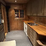 Sjarmerende Pa Med 5 Soverom Дом отдыха