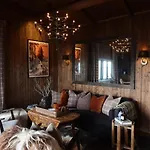 Дом отдыха Sjarmerende Pa Med 5 Soverom